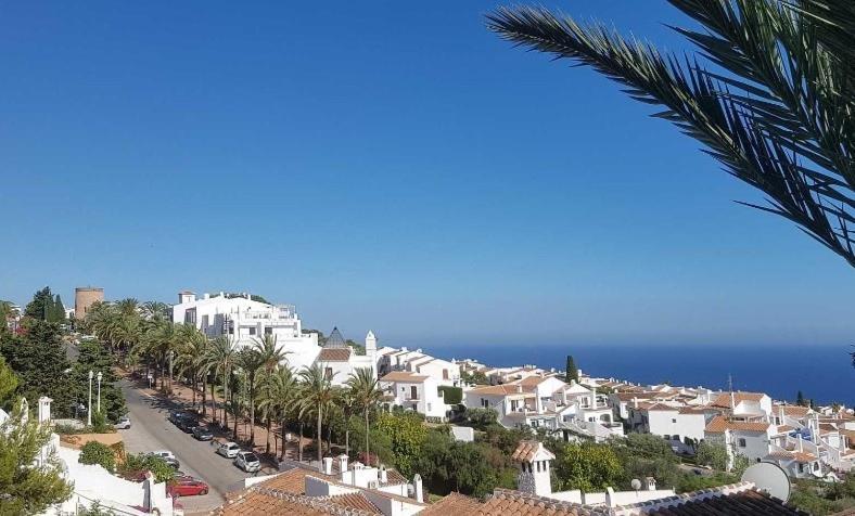Beautiful Apartment With Amazing Sea View Nerja Extérieur photo
